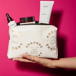 New Set Of Two Arbonne White Cosmetic Travel Bags With Gold Logo Branding